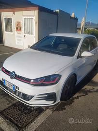 VOLKSWAGEN Golf 7ª serie - 2020