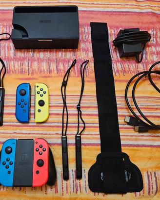 Kit completo accessori Nintendo Switch Oled. 