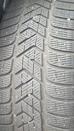 4 Pneumatici Invernali Pirelli