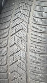 4 Pneumatici Invernali Pirelli