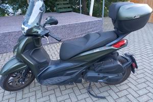 Piaggio Beverly 400s