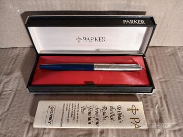 penna PARKER stilografica con astuccio e documenti