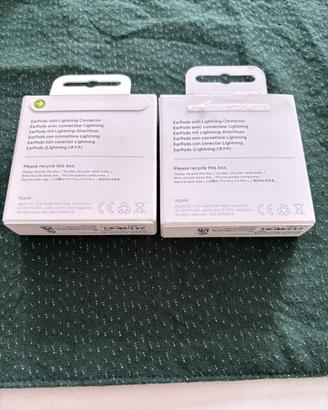 Cuffie apple