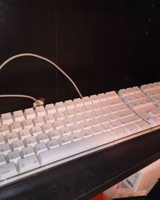 ⌨️ Tastiera Apple A1048 originale – layout inglese