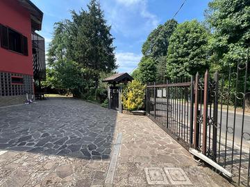 VILLA IN VIALE GRIGNA 35 A CAMPARADA