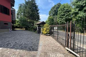 VILLA IN VIALE GRIGNA 35 A CAMPARADA