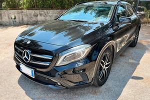 MERCEDES-BENZ GLA 180 d Automatic Premium - 2016