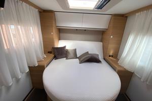 Adria Sonic Plus 700 DC
