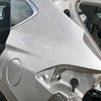 Hyundai Tucson 2016 Taglio Scocca Parafango Poster