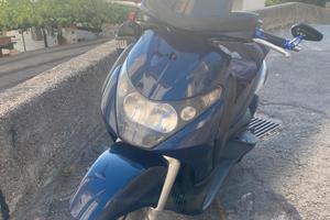 Beverly 125