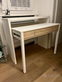 Scrivania con piano estensibile