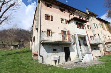 CASA SEMINDIPENDENTE A VILLA MINOZZO