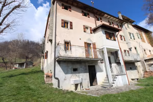CASA SEMINDIPENDENTE A VILLA MINOZZO