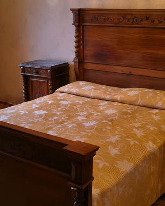 Letto alla francese anni '20 con comodini
