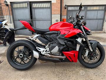 Ducati Streetfighter V2 2022