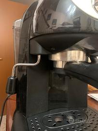 Macchina caffè espresso DeLonghi EC200CD.B