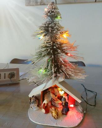 Capannina presepe vintage con luci