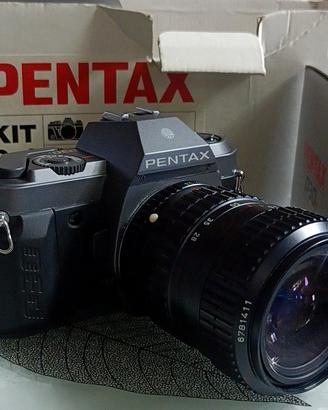 Macchina fotografica vintage PENTAX P30T MAI USATA