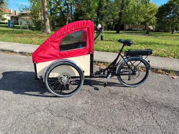Christiania Cargo Bike elettrica