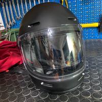 Casco integrale in style vintage