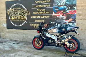 Aprilia tuono 1000rr 