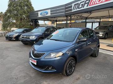 Lancia Ypsilon 1.0 firefly hybrid Gold s&s 70cv