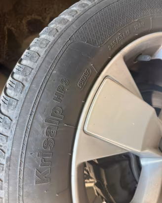 Set Cerchioni Volvo + gomme invernali