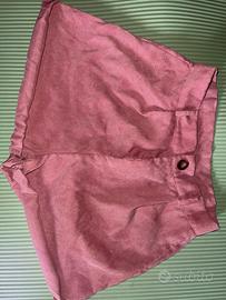 Pantaloncini rosa a vita alta