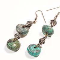 Orecchini etnici in pasta di turchese