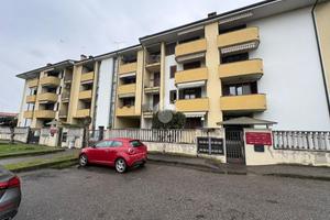 3 LOCALI A TRECATE
