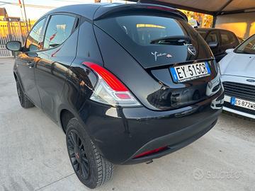 Lancia YPSILON 0.9 METANO ELEFANTINO 2015