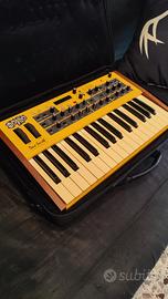 Sintetizzatore MOPHO Dave Smith monofonico