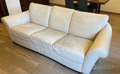Divano natuzzi in pelle - ROVINATO !!
