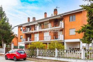 3 LOCALI con CANTINA e BOX AUTO