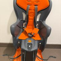 Seggiolino bici posteriore fino a 22kg