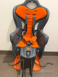 Seggiolino bici posteriore fino a 22kg