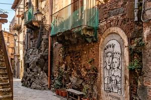 Palazzetto indipendente 200mq da ristrutturare