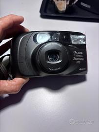 Fotocamera compatta analogica Yashica anni 90