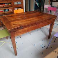TAVOLO ANTICO in legno di noce del '700