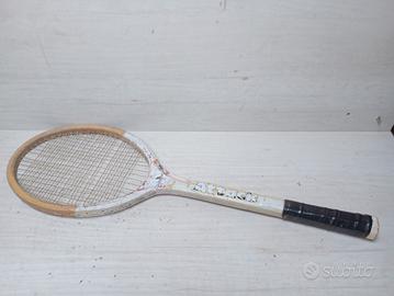 racchetta da tennis 