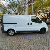 Furgone Opel vivaro