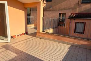 Ampio Appartamento con Terrazzo Camerano
