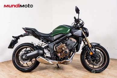 HONDA CB 650 R E-CLUTCH - 2024