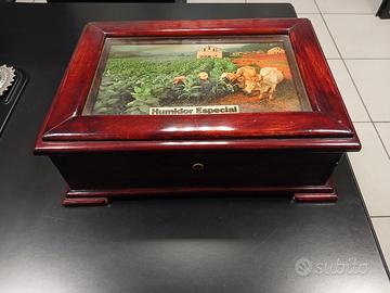 HUMIDOR