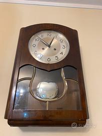 Orologio a pendolo da parete