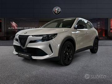 Alfa Romeo Junior 1.2 145CV Hybrid eDCT6 ibrida