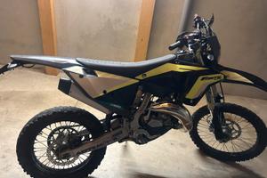 Fantic XE 125 black edition