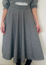 Gonna a scacchi Donna