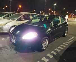 FIAT Grande Punto Leggere L'inserzione prima