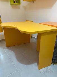 Scrivania per stanzetta